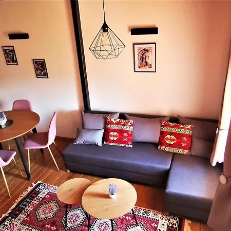 Leon Apartment *