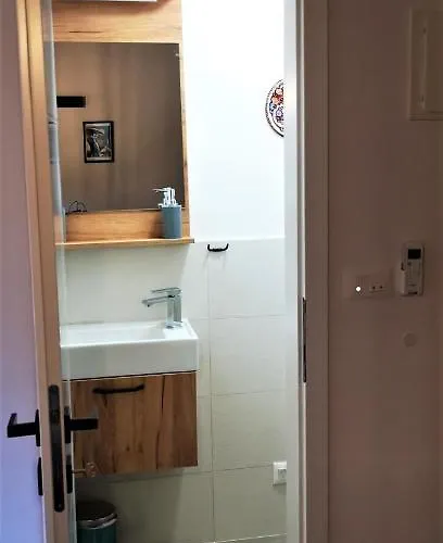 Leon Διαμέρισμα