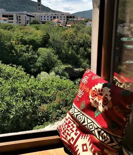 Leon Διαμέρισμα Μόσταρ